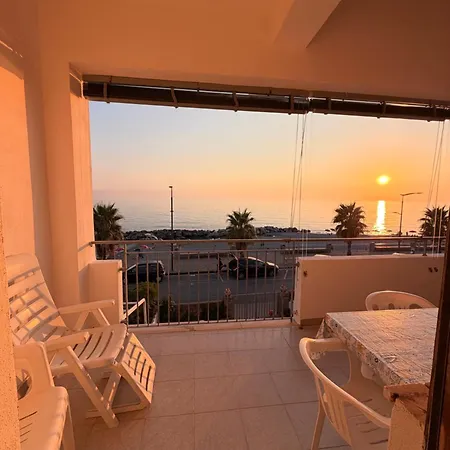 Un Terrazzo Sul Tirreno Hébergement de vacances Acquappesa
