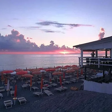 Un Terrazzo Sul Tirreno *